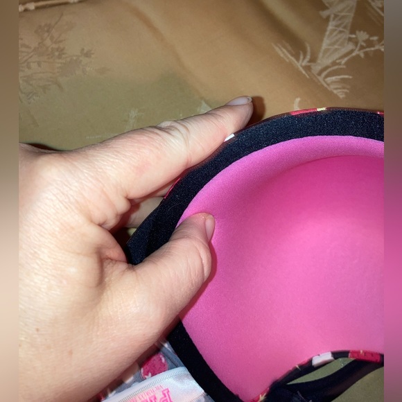 VS PINK bra push-up front clasp - Picture 3 of 6